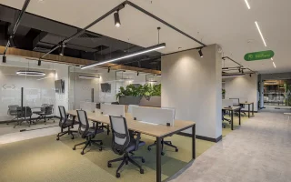 Mobiliario corporativo heineken oficina abierta