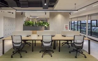 Mobiliario corporativo heineken puestos trabajo