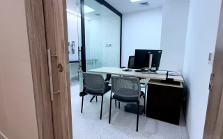 mobiliario-hospitalario-clinica-ces-oviedo-consultorio-medico