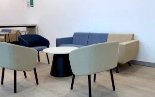 mobiliario-hospitalario-clinica-ces-oviedo-mobiliario-espera