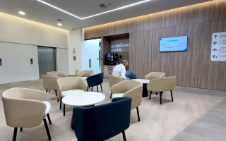 mobiliario-hospitalario-clinica-ces-oviedo-sala-espera-tv